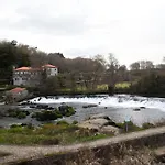 A Casa Da Moreira - En Ponte Maceira 펜션 *