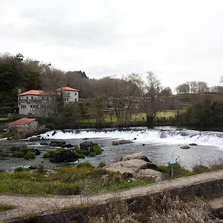 A Casa Da Moreira - En Ponte Maceira Сasa de vacaciones *