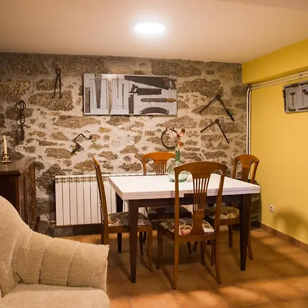 A Casa Da Moreira - En Ponte Maceira 펜션 아 코루냐